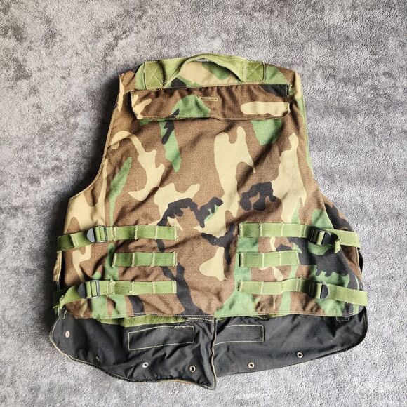 Camouflage Tactical Vest Carrier w/ Inserts Size Large Woodland BDU Display Only - Picture 3 of 15